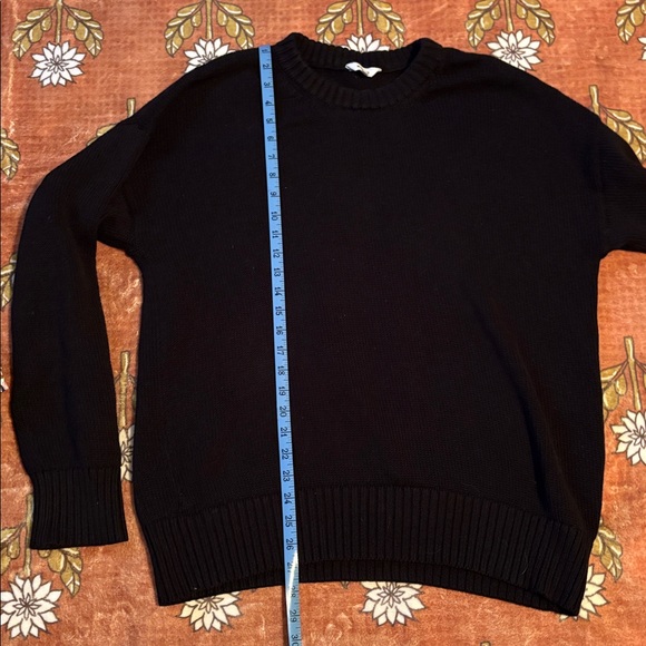 KOTN Black Crew Neck Sweater - Picture 3 of 4
